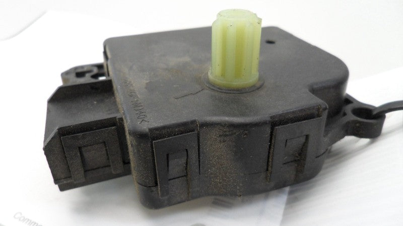 545250008 2015-2018 Dodge Grand Caravan HVAC Air Inlet Door Actuator Used 545250008 OEM