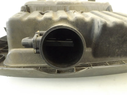 25779034 2007-2011 Chevrolet HHR Air Intake Cleaner Box Assembly Used 25779034 OEM