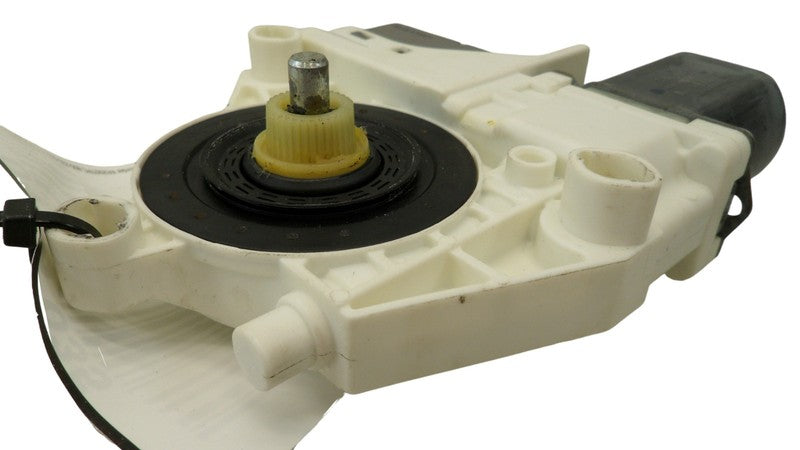 0130822232 2005-2007 Ford Five Hundred Driver FL Window Motor Used 0130822232 OEM