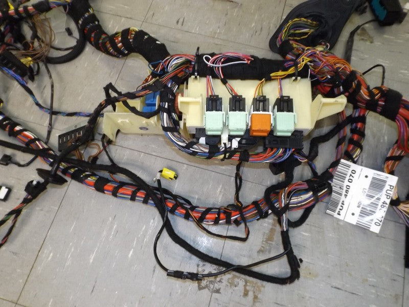 69423281 2002-2006 BMW 325xi Wagon Body Wiring Harness Used OEM 69423281