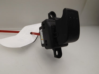 B32H66370 2004-2009 Mazda 3 Front Right Window Switch OEM B32H66370