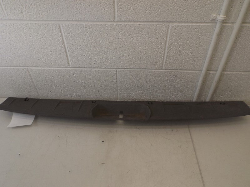 RS34BD1AB 2001-2007 Chrysler Town &amp; Country Rear Liftgate Door Sill Trim Used OEM