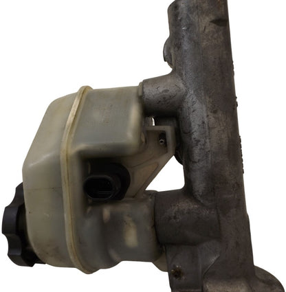 22796285 2009-2016 Chevrolet Impala Brake Master Cylinder W/ Reservoir Vin W 8th Digit
