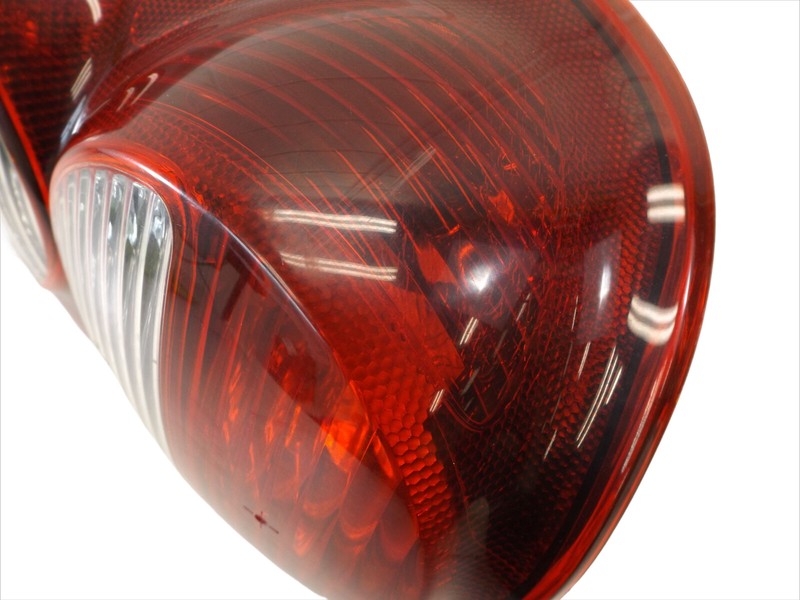 3157P277W 2002-2007 Jeep Liberty Passenger RL Tail Light Assembly Used 55155828AH OEM