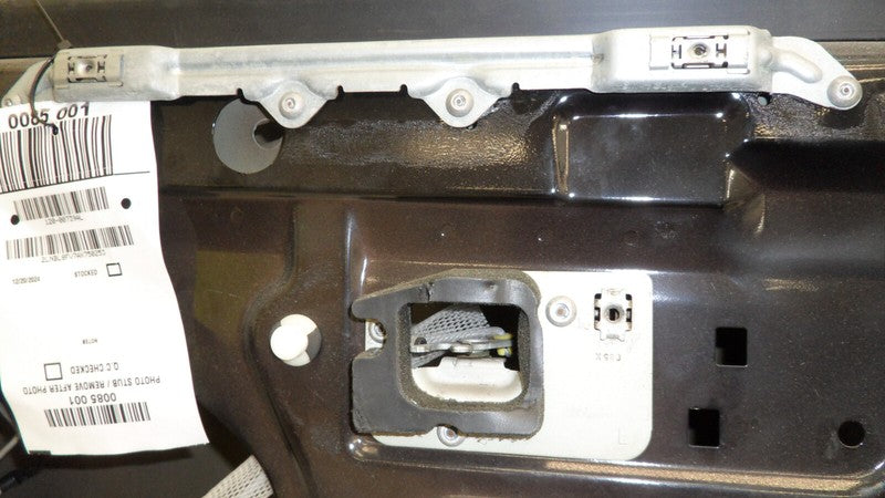 5W1Z5420124BA 2008-2010 Lincoln Town Car Driver FL Door Assembly Used 5W1Z5420124BA OEM