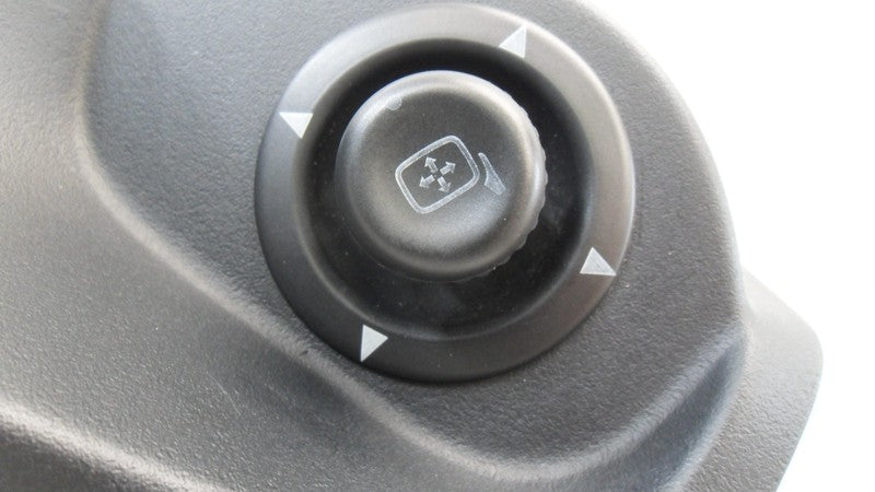 5F9T17B676AD 2005-07 Ford Five Hundred Driver FL Door Mirror Trim Ring Used 5F9T17B676AD OEM