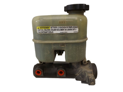 18024942 1999-2006 GMC Yukon XL 1500 6.0L Brake Master Cylinder Used 18047524 OEM
