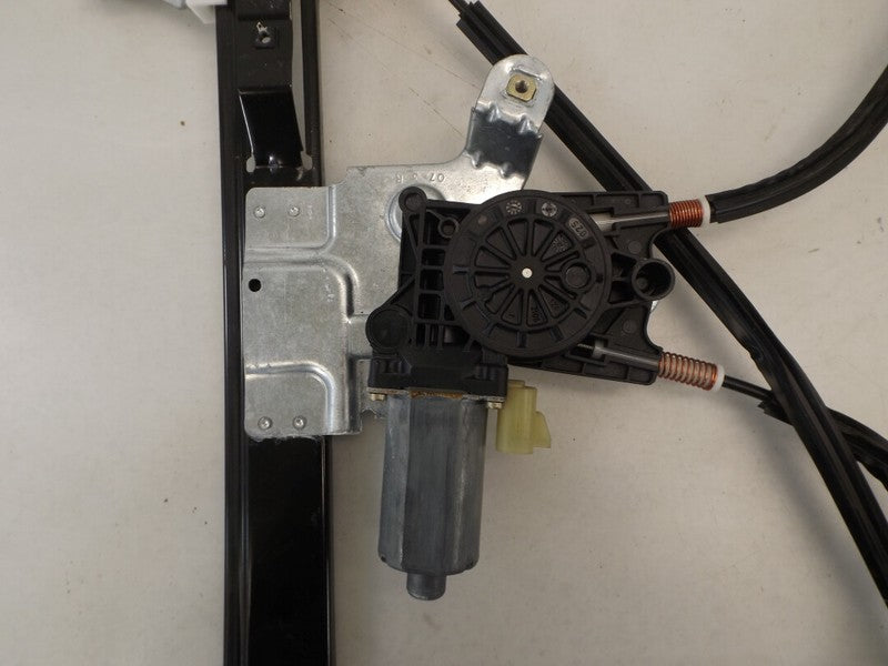 19331461 1998-2005 Oldsmobile Bravada Passenger FR Window Regulator Used OEM 19331461