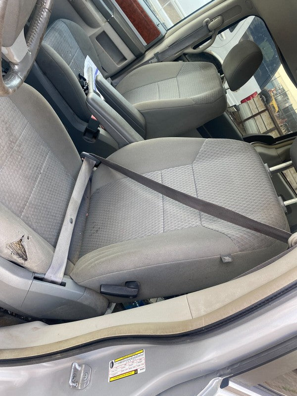 8679001 Chrysler Town &amp; Country HVAC Blend Door Actuator 8679001 OEM USED