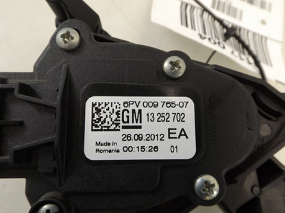 13252702 2012-2013 Buick Verano Accelerator Pedal Used 13252702 OEM