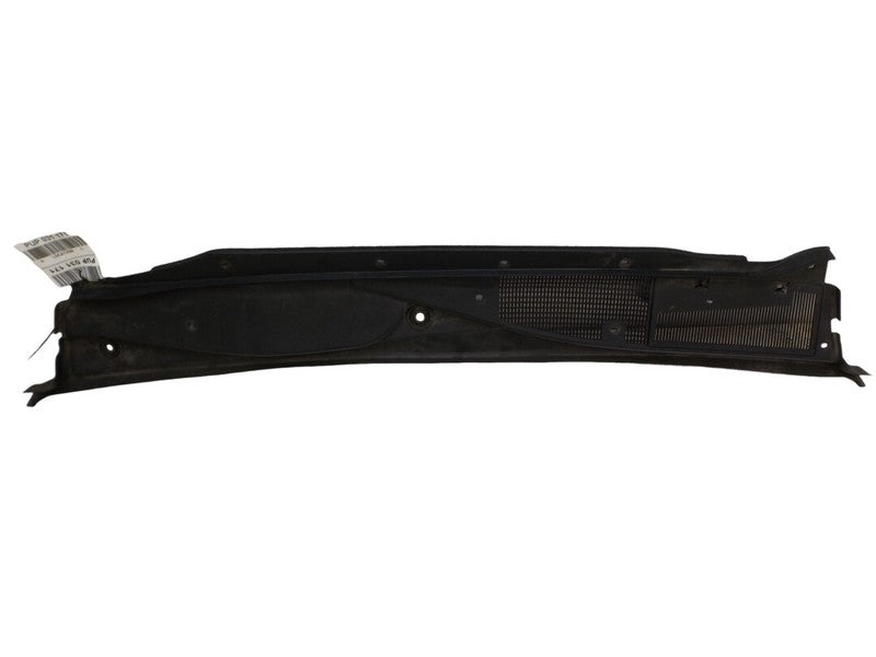 25902704 2004-2009 Cadillac SRX Wiper Cowl Cover Used OEM 25902704 