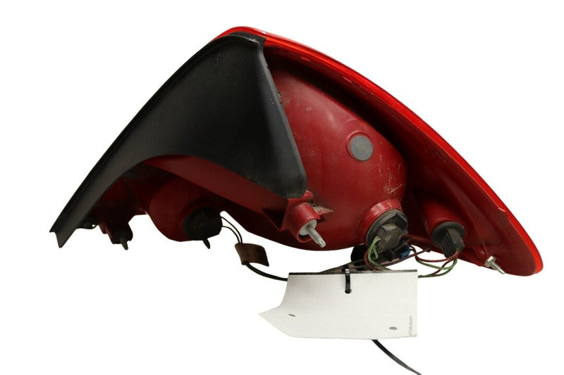 15242808 2005-2010 Pontiac G6 Driver Rear RL Tail Light Used OEM 15242809