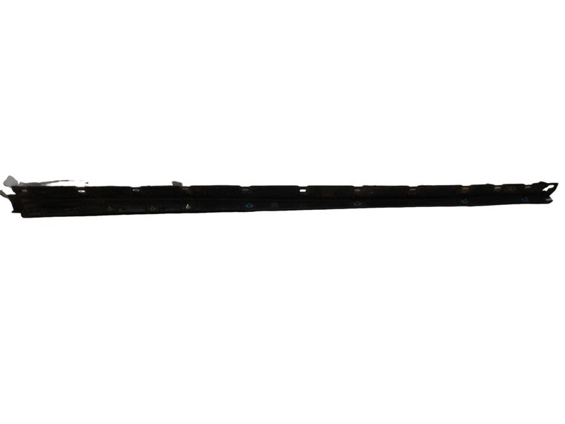 3W135410154ABW 2008-11 Lincoln Town Car Passenger FR Rocker Panel Guard Used 3W1Z5410176AAA OEM