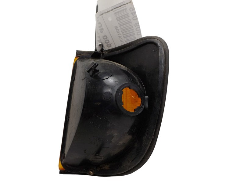 5C2Z13200AA 1997-2008 Ford E-250 Passenger RH Turn Signal Lamp Used OEM YC2X13215A