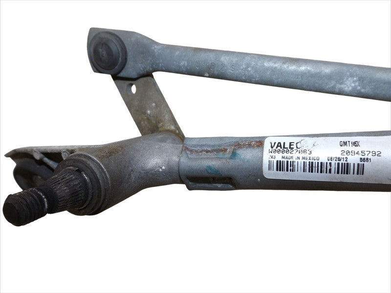 W000025740 2012-2017 Chevrolet Traverse Front Windshield Wiper Linkage Used 15268609 OEM