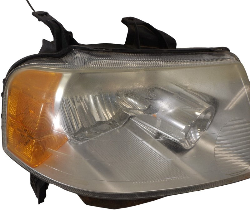 6F9Z13008A 2005-2007 Ford Freestyle Passenger FR Headlight Used OEM 6F9Z13008A