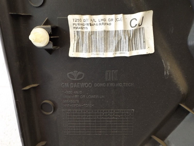 96649579 2007-2008 Chevrolet Aveo Driver FL Door Interior Trim Panel Used 96649579 OEM