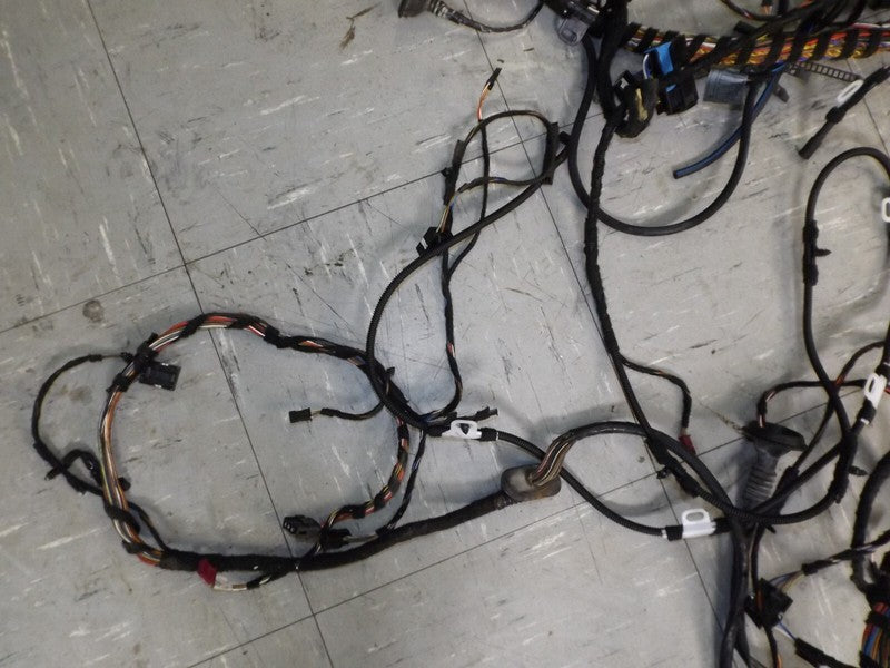 69423281 2002-2006 BMW 325xi Wagon Body Wiring Harness Used OEM 69423281