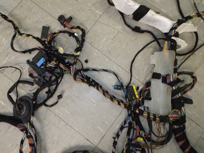 69423281 2002-2006 BMW 325xi Wagon Body Wiring Harness Used OEM 69423281