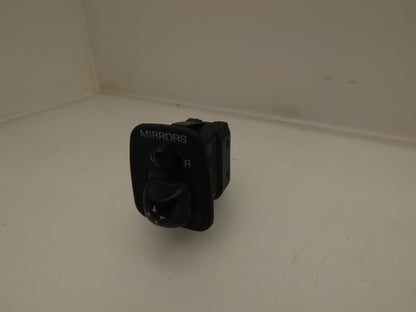 F75B-17B676-AAW F75B-17B676-AAW 1999 Ford Expedition Door Mirror Switch