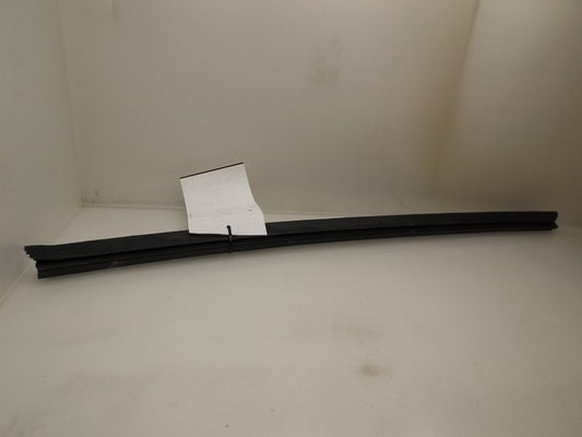 F75Z7825861AA 1997-2002 Ford Expedition Rear Left Interior Window Belt Seal F75Z7825861AA 