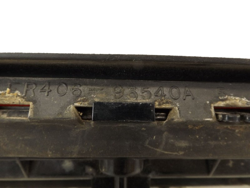 15170955 1999-2006 GMC Yukon XL 1500 Rear Center High Brake Light Used 15170955 OEM