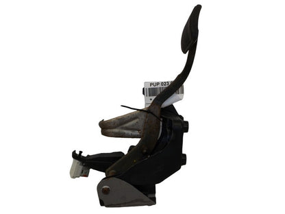 05281331AC 2004-2008 Chrysler Pacifica Brake Pedal Assembly Used OEM 05281331AC