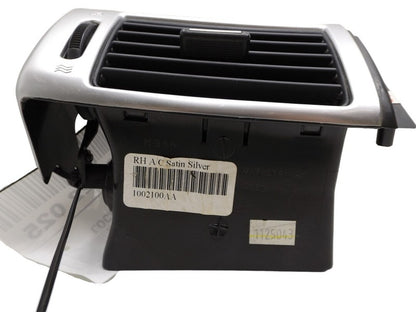 0XP02TRMAA 2004-2008 Chrysler Pacifica Dashboard Air Vent Used OEM 0XP02TRMAA