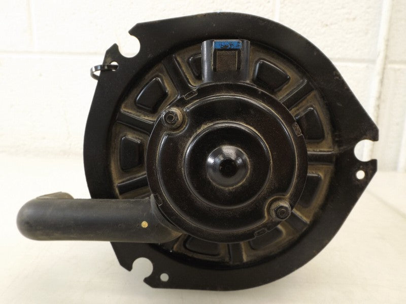 52495789 1999-2006 GMC Yukon Rear HVAC Blower Motor Used 25783777 OEM