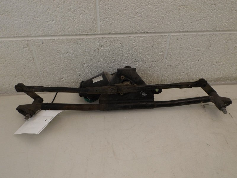 9811026200 2004-2006 Hyundai Santa Fe Windshield Wiper Motor W/ Linkage Used 9811026200 OEM