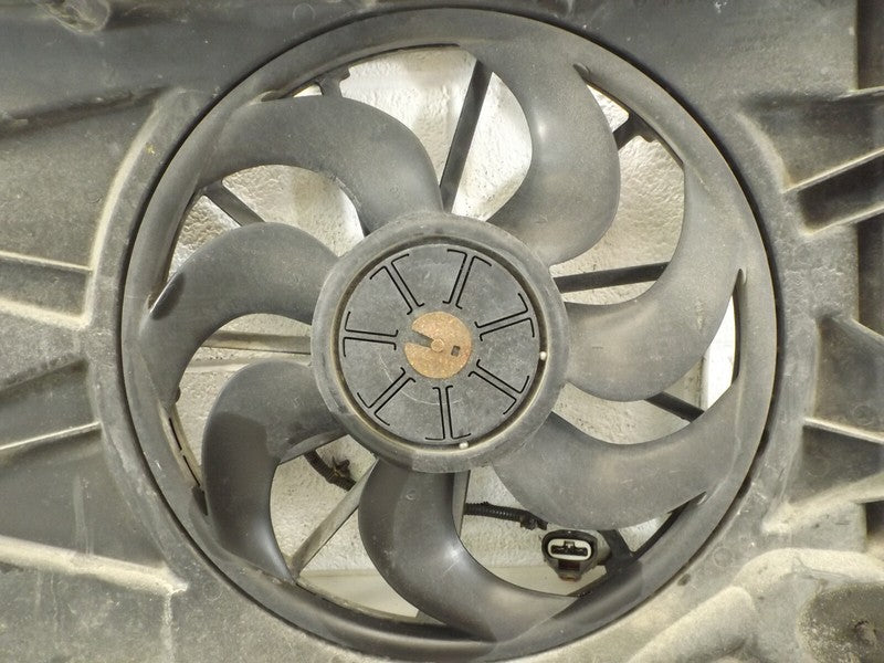 84145767 2010-2017 Chevrolet Equinox Engine Cooling Fan Assembly Used OEM 20831428