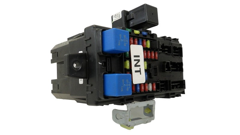 9118826105 2004 Hyundai Santa Fe Fuse Box 2.7L Used 9118826105 OEM