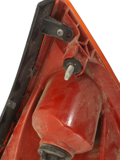 15242808 2005-2010 Pontiac G6 Passenger Rear RR Tail Light Used OEM 15242808