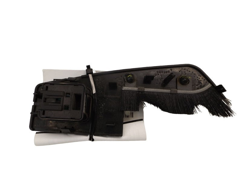 12861261 2015-2020 Dodge Grand Caravan Trunk Lid Release Switch W/ Bezel Used 12861261
