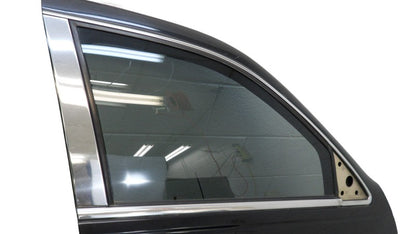 5W1Z5420124BA 2008-2010 Lincoln Town Car Passenger FR Door Shell Used 5W1Z5420124BA OEM