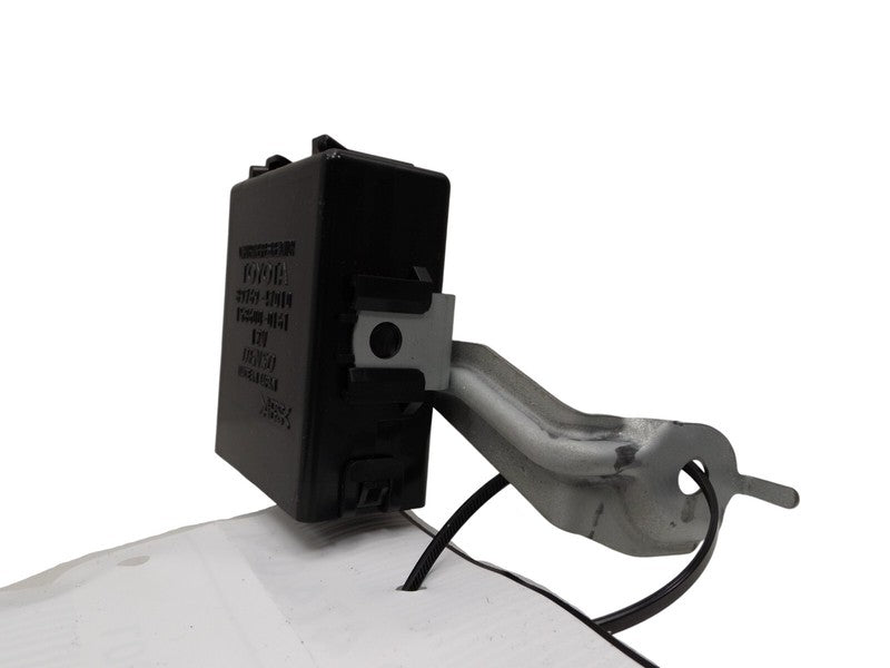 89769-47010 2004-2009 Toyota Prius Suspension Tire Pressure Monitor Module Used OEM 89769-47