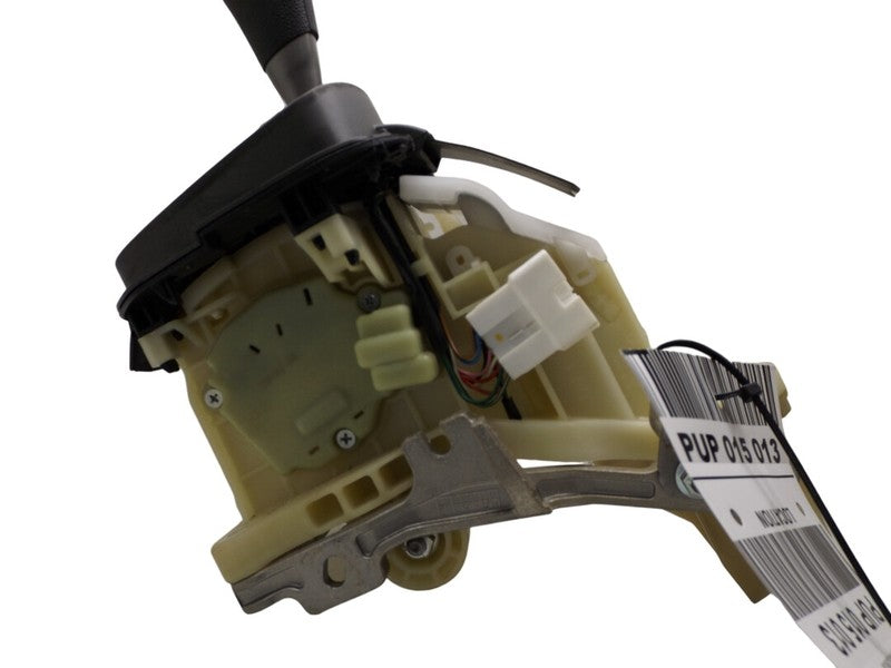 467501D2003W 2007-2012 Kia Rondo Automatic Transmission Shifter Assembly Used OEM 467501D2003