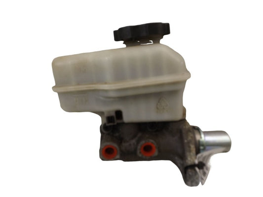 22796285 2009-2011 Chevrolet Impala Brake Master Cylinder 3.5L Used 22796285 OEM