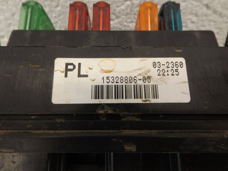 15328806 2000-2002 Chevrolet Silverado Fuse Relay Box Used OEM 12193645 