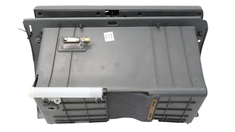 SW779505 2004-2006 Hyundai Santa Fe Glove Box W/ Housing Used SW779505 OEM
