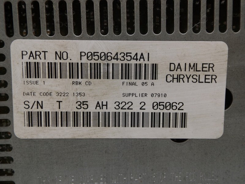 5064335AJ 1999-2004 Jeep Grand Cherokee Radio Unit Used OEM P05064354A1