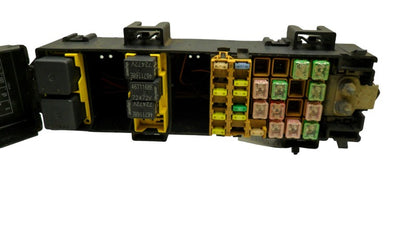 56050736AD 2005-2006 Jeep Grand Cherokee Fuse and Relay Center Used 56050736AD OEM