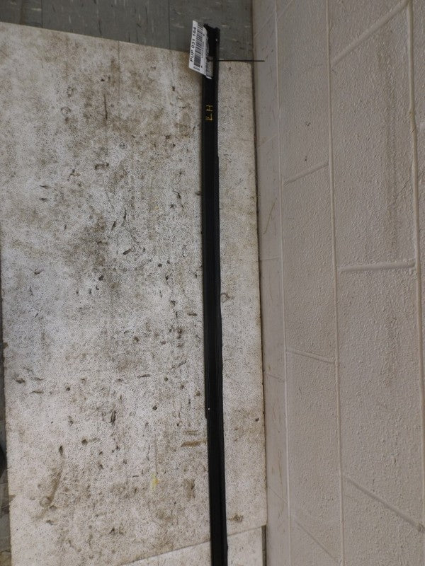 15251353 2004-2009 Cadillac SRX Driver LH Roof Luggage Rail Used OEM 15251353
