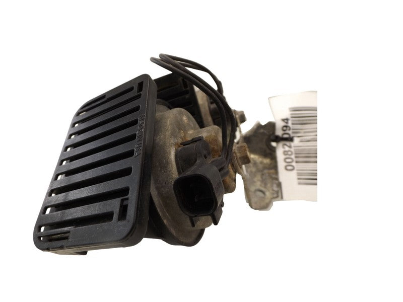 F1EZ13832A 2012-2018 Ford Focus High &amp; Low Note Horn Assembly Used F1EZ13832A OEM
