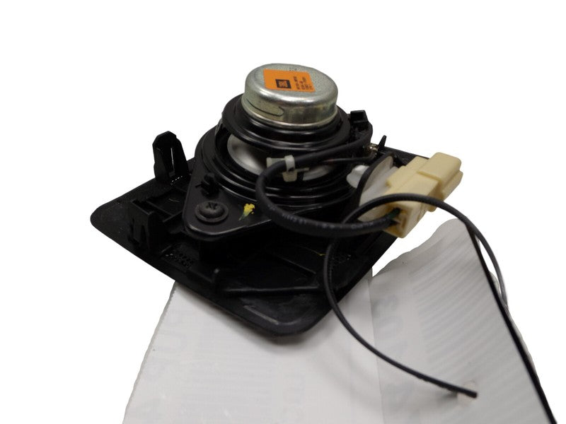 861600W890, 861600WF80 2004-2009 Toyota Prius Speaker Unit Used OEM 55408-47018