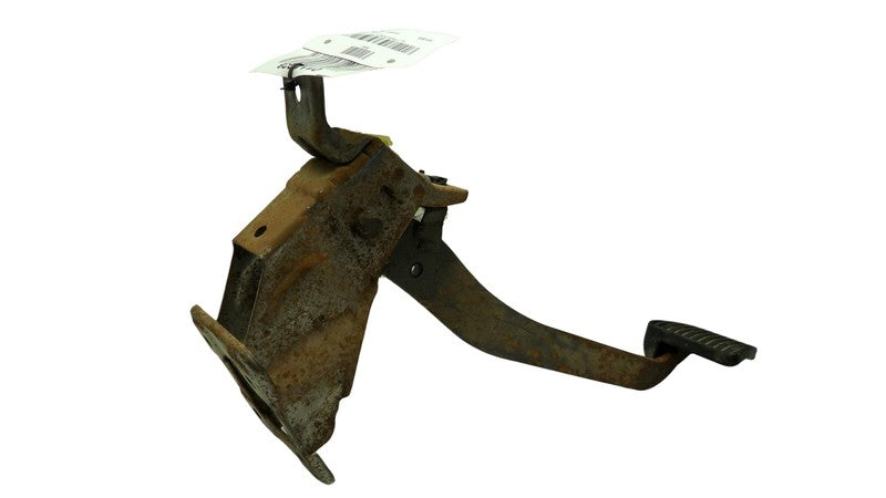 AB031316 2004-2008 Chevrolet Aveo Brake Pedal Assembly Used AB031316 OEM