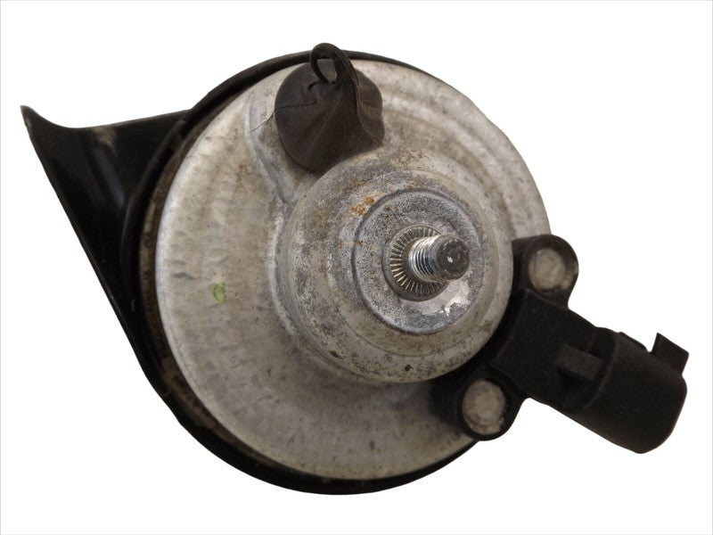 8L8T13802BA 2008-2012 Mercury Mariner Tribute Horn Used 9L8Z13832B OEM