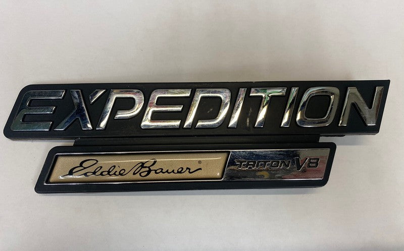 XL14-16703-AA 1999-2002 Ford Expedition Left Fender Emblem YL1Z16720AA 9in long