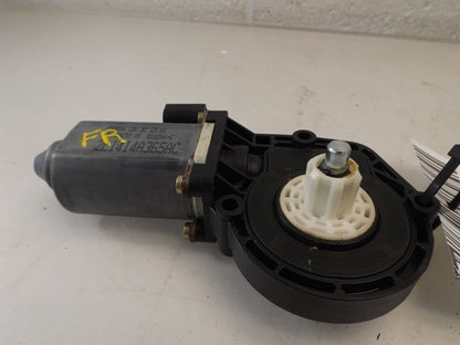 6L1Z7823395A 2003-2006 Ford Expedition Passenger FR Window Motor Used 6L1Z7823395A OEM