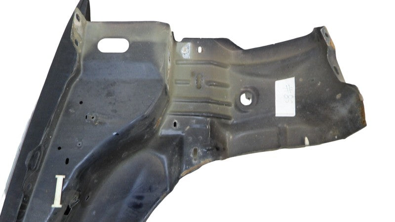 8W1Z16005A 2008-2010 Lincoln Town Car Driver FL Fender Used 8W1Z16005A OEM